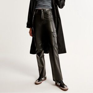 Abercrombie leather 90s relaxed cargo pants